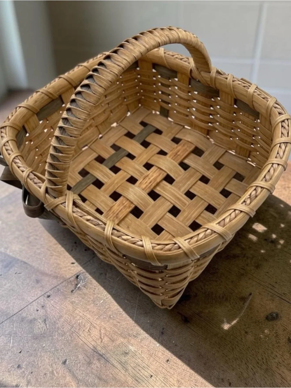 Vintage Handwoven Wood Splint Gathering Basket with Fixed Handle & Bow Accent Sm